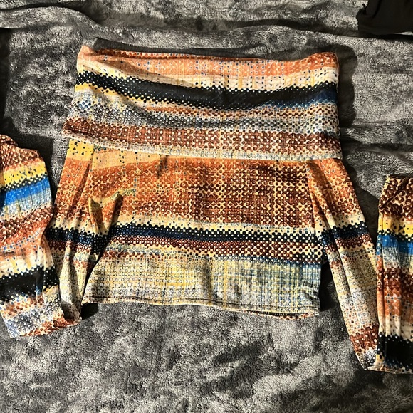 Top & Skirt set - Picture 3 of 4